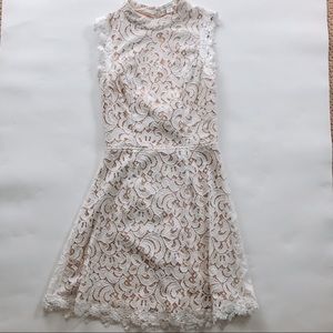 Francesca’s Lace Midi Dress | Keyhole Back